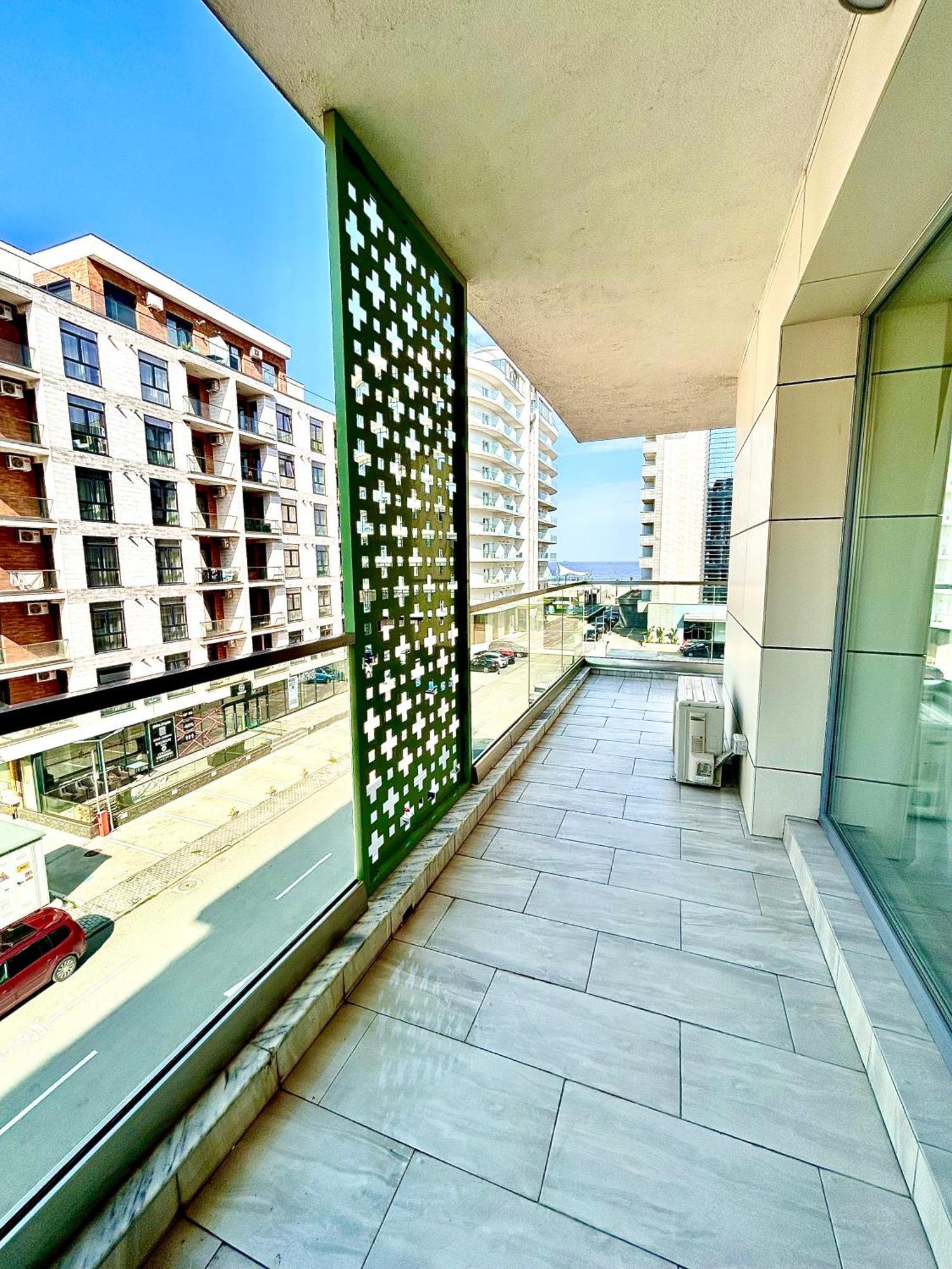 Loft Side Premium Apartments 마마이아 외부 사진