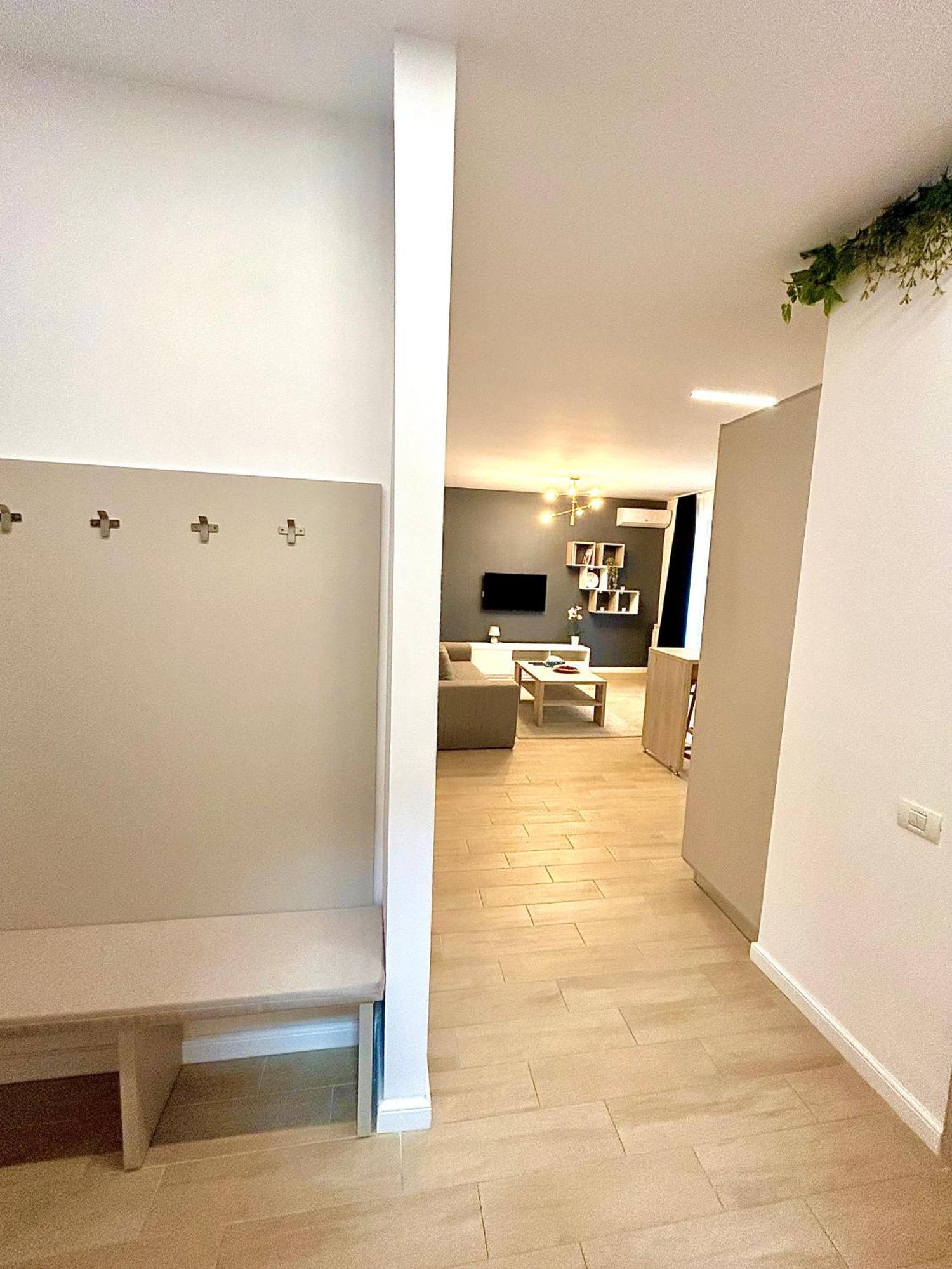 Loft Side Premium Apartments 마마이아 외부 사진